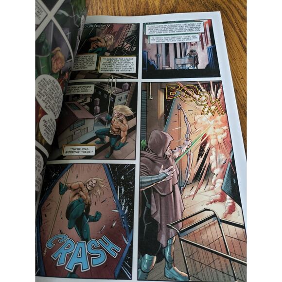 Aquaman/Green Arrow - Deep Target by Brandon Thomas: Used TPB - Picture 6 of 6